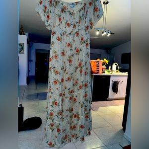 Arula Floral maxi dress NWT